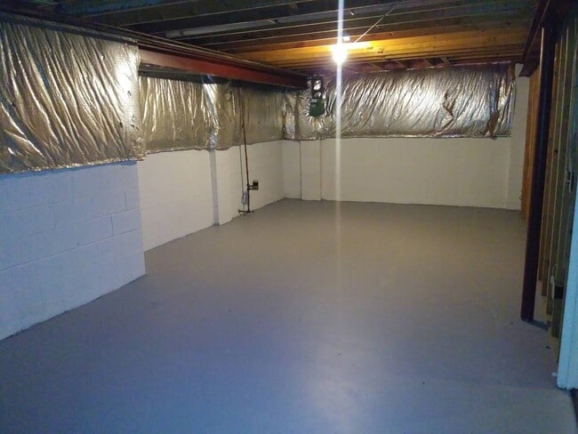 Building Photo - At Last This Is What You've Been Searching For, Updated 2 bdrm 1 bath Condo