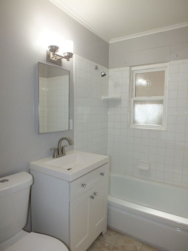 Building Photo - Placerville 2/1 with garage and small yard...