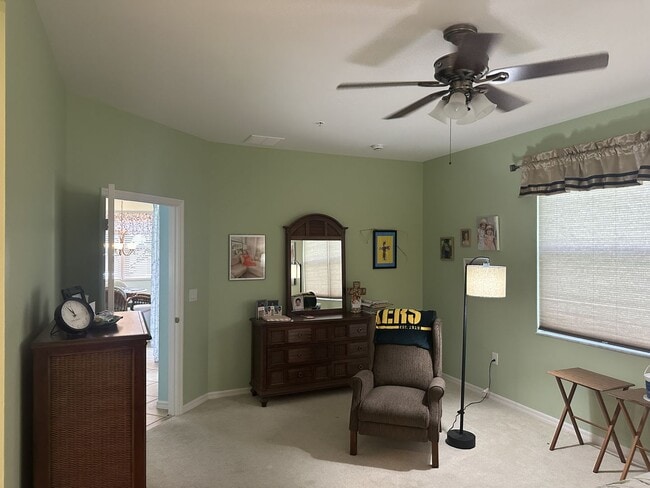 Building Photo - FURNISHED/TURNKEY 2+Den, 2 bath 1 car garage 1st floor condo in River Hall