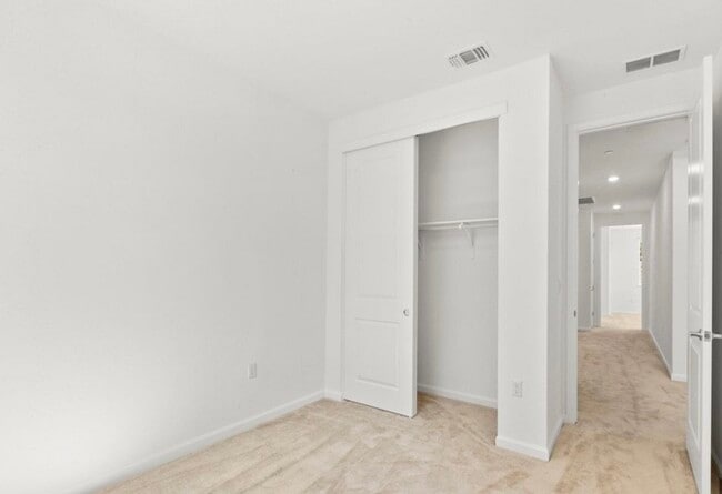 Building Photo - 4363 E Commerce Way