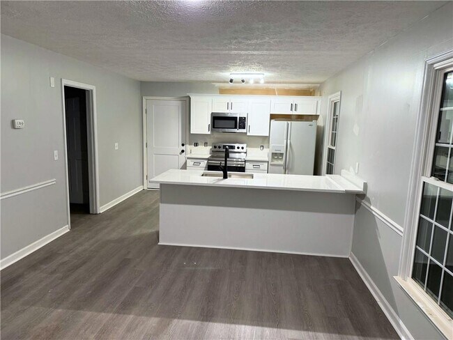 Building Photo - 2870 Horseshoe Bend Rd SW