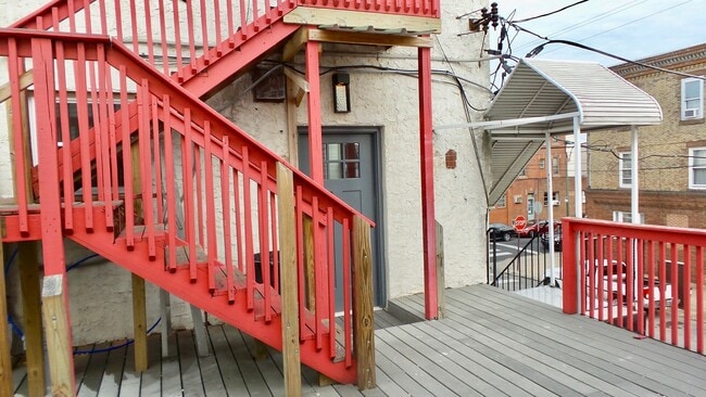 Building Photo - 2240 S 11th St