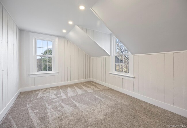 Building Photo - 6 Starr Ridge Rd