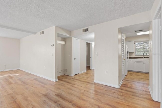 Building Photo - 230 N Bayshore Blvd