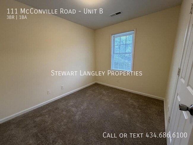 Building Photo - 111 McConville Rd