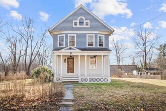 Building Photo - 46 Hart St