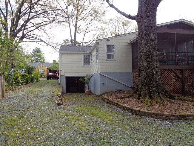 Building Photo - Charming Ardmore Home