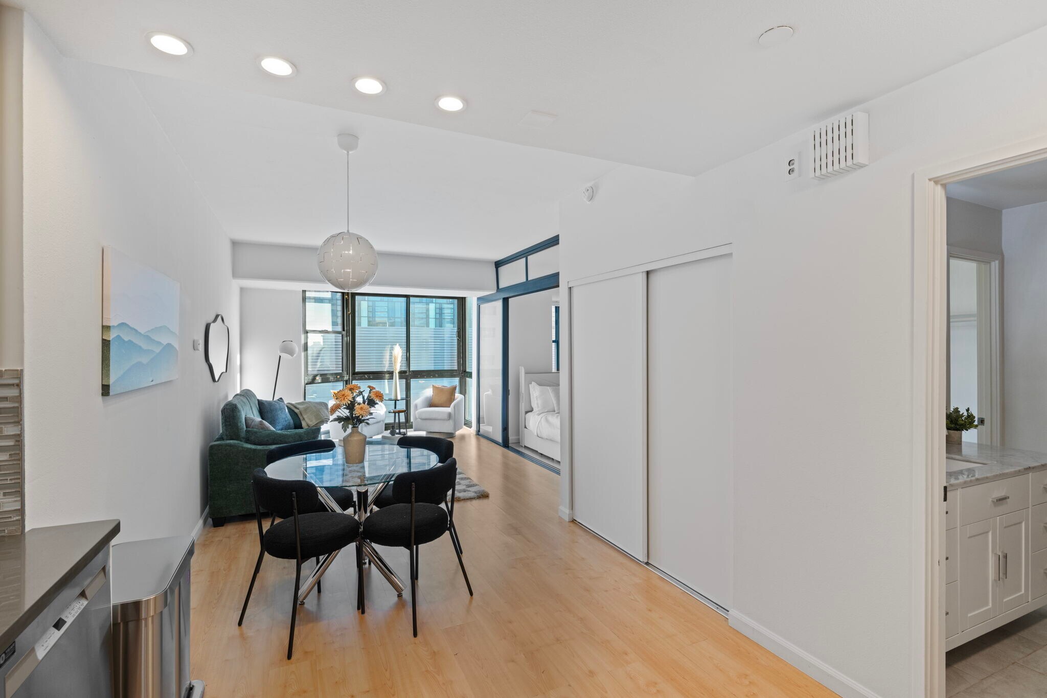 Building Photo - 1 Daniel Burnham Court