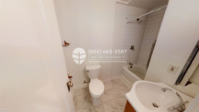 Building Photo - 1526 Woolsey St