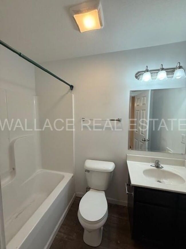 Building Photo - WEST KNOX CEDAR BLUFF AREA 2 BEDROOM 2.5 BATH TOWNHOUSE