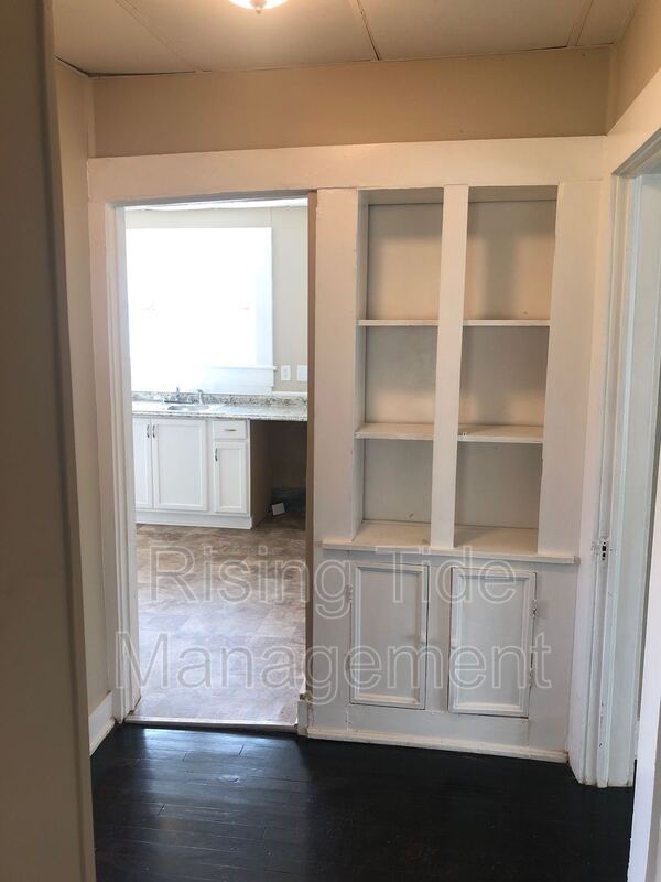 Building Photo - 225 75th St N