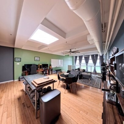 Building Photo - 156 Porter St