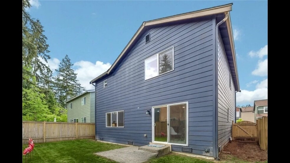 Building Photo - 17707 33rd Dr SE