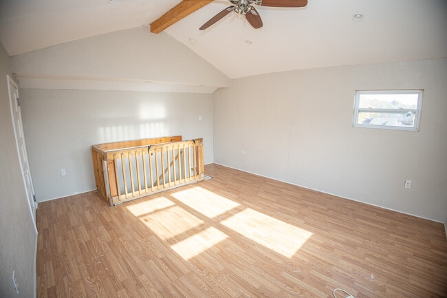 Building Photo - 421 Marshall St