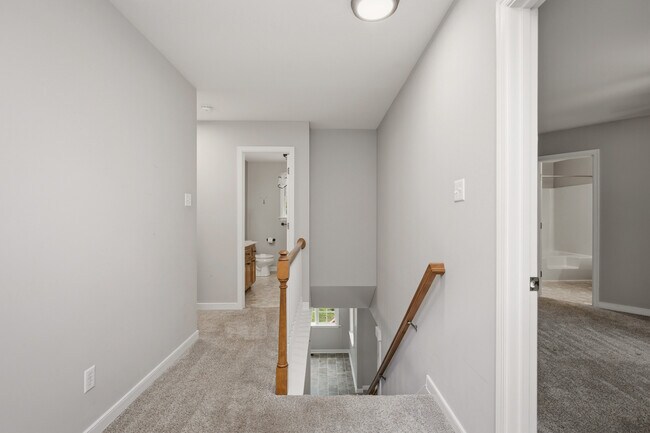 Building Photo - 4908 Stoney Creek Pkwy