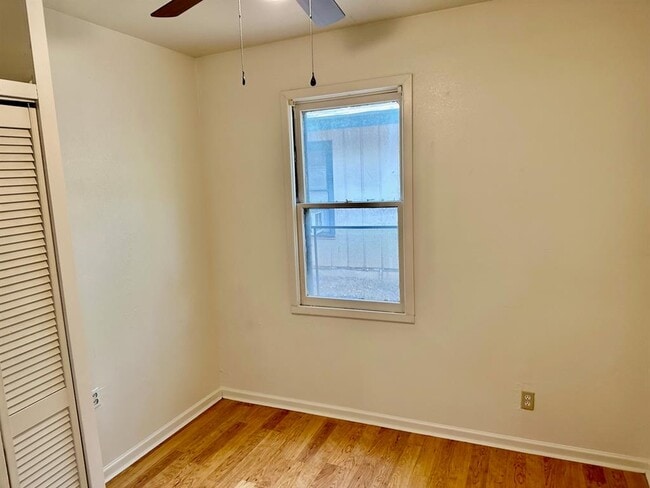 Building Photo - 931 Cheatham St