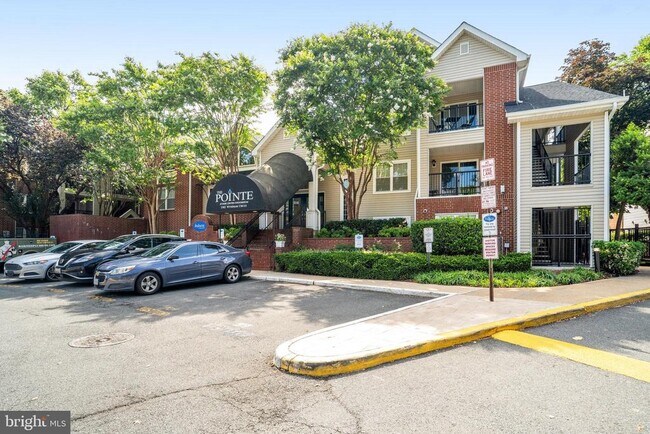 Building Photo - 3315 Wyndham Cir