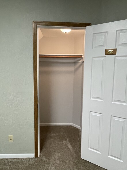 Closet front bedroom - 1826 E Superior St