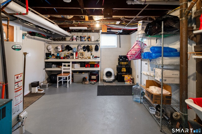 Building Photo - 191 Hobart Ave