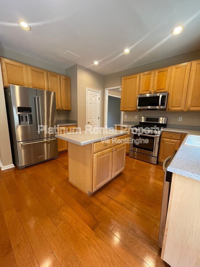 Building Photo - 4916 Durley Ln SE