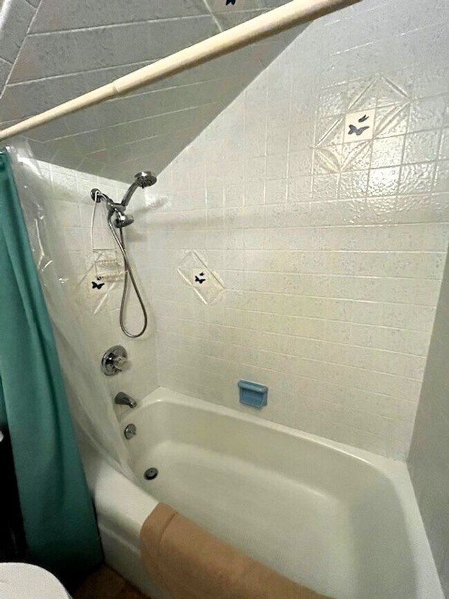 Building Photo - 1334 Straight Creek Dr