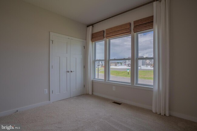 Building Photo - 79 Spatterdock Rd