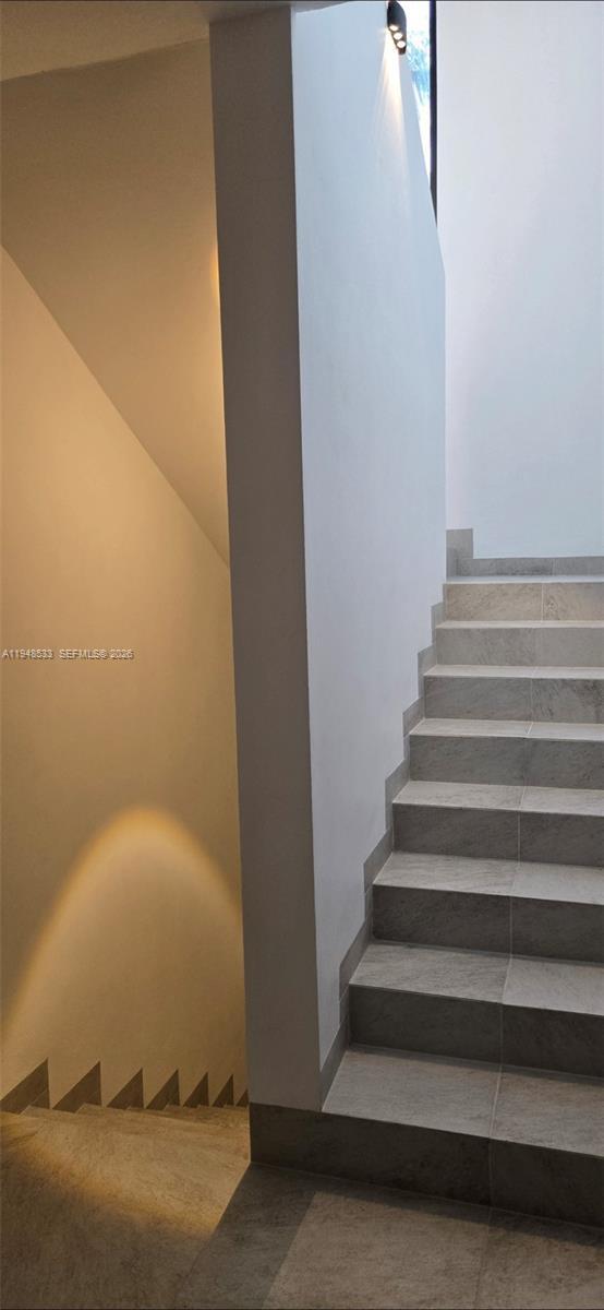 Building Photo - 121 Calle 23, entre 28 y 30, Centro