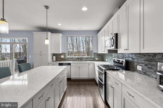 Building Photo - 458 Indigo Way