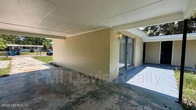 Building Photo - 10726 Merida Dr