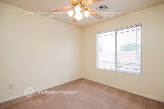 Building Photo - 2713 E La Costa Dr