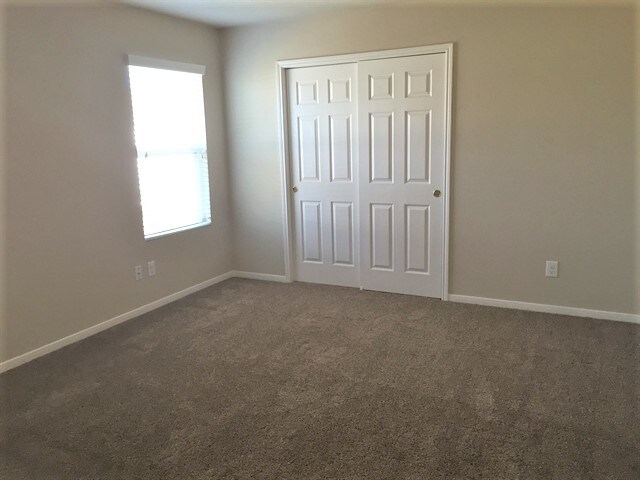 Building Photo - 16842 Blackberry Lily Ln