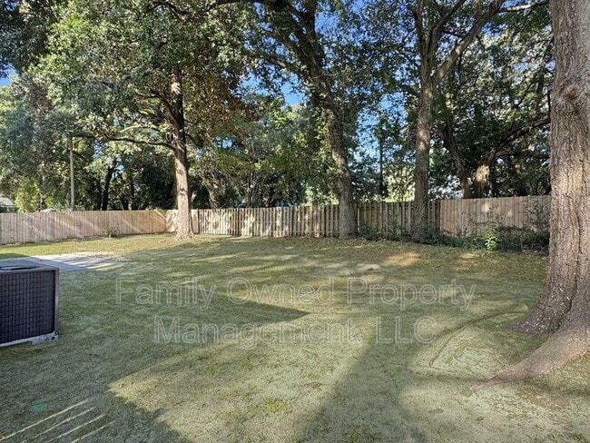 Building Photo - 2640 Orchid Ave