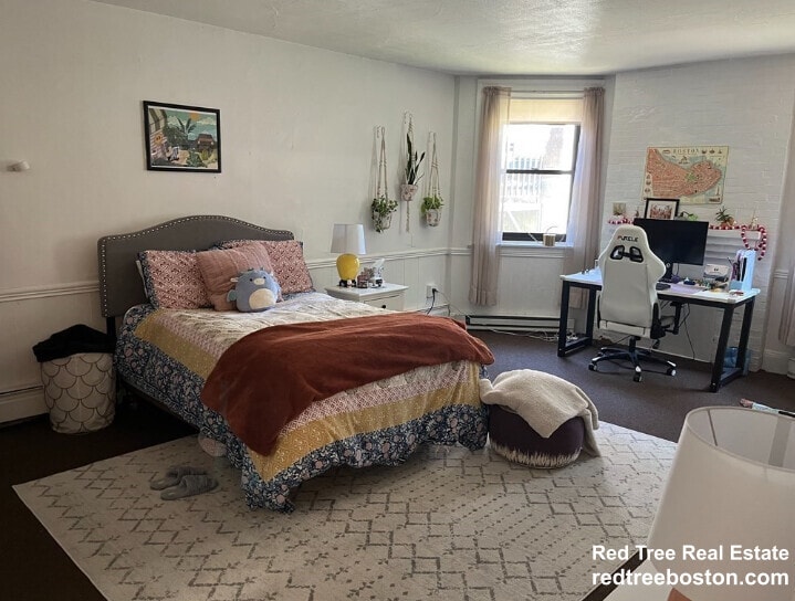 Building Photo - 1061 Beacon St