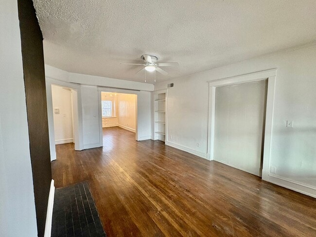 Building Photo - Shelby