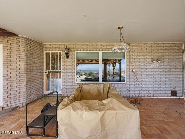 Building Photo - 9000 Rancich St