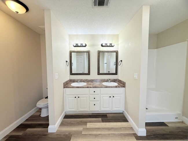 Building Photo - Beautiful 3/2 With Flex Room - Pace