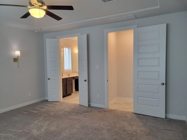 Building Photo - One-Story, 4 Bedroom Available!