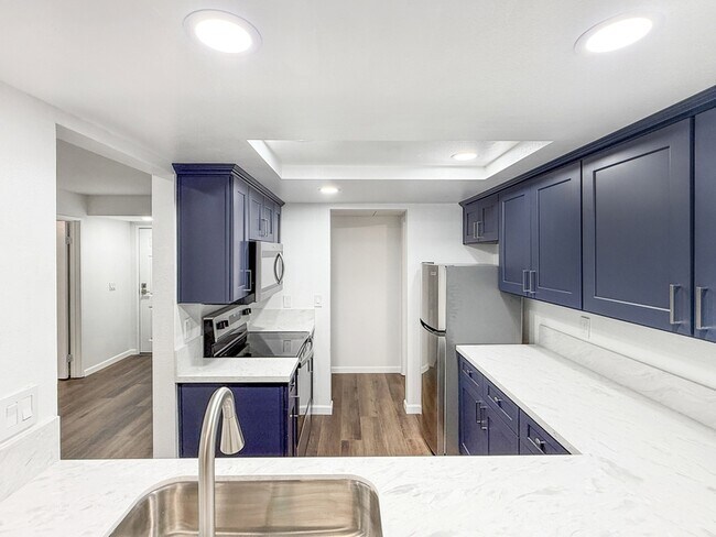 Building Photo - 1270 Cleveland Ave