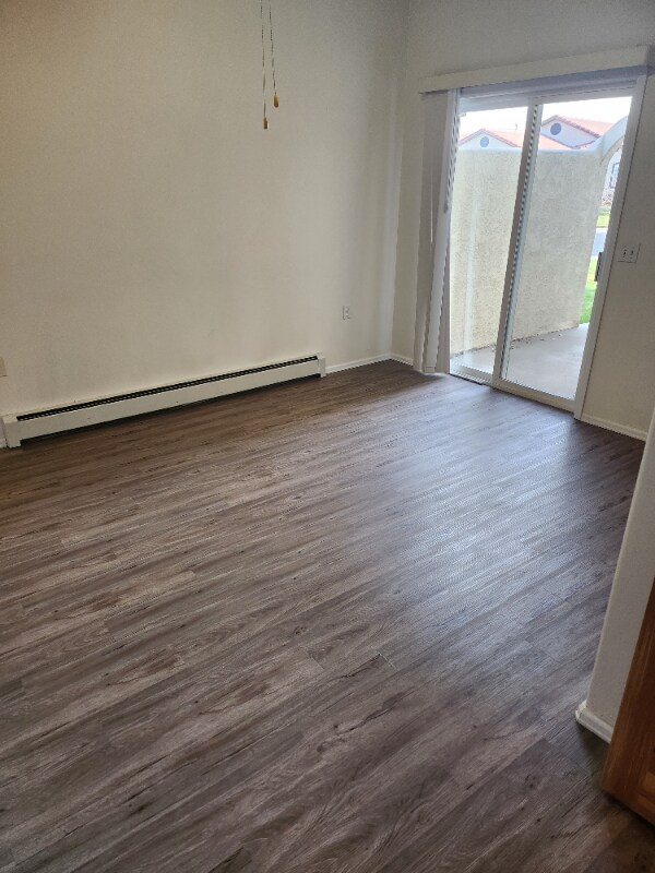 Building Photo - 407 Willow Ridge Ct