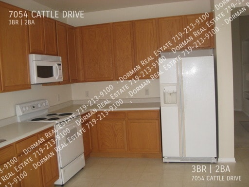 Building Photo - 7054 Cattle Dr