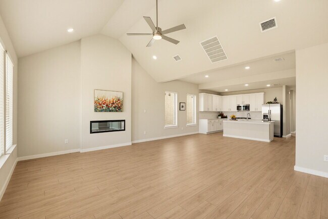 Building Photo - 1436 Companero St