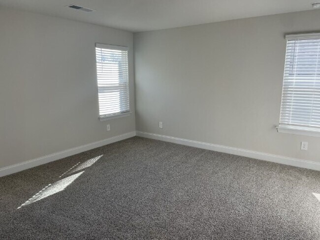 Building Photo - One Year Old, Three Bedroom Two Story in S...