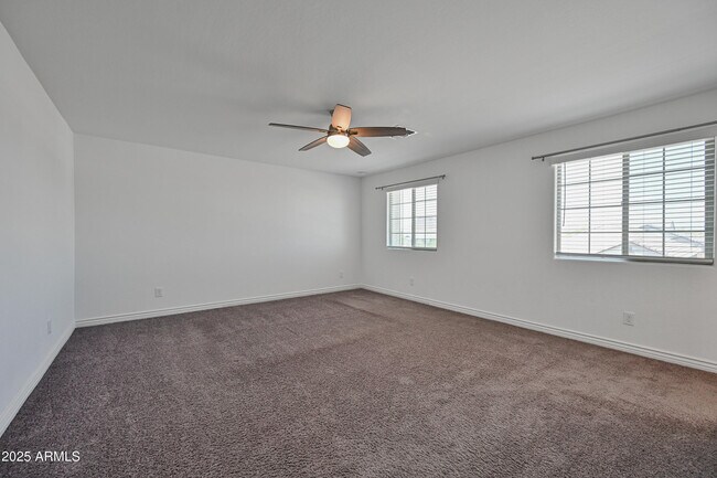 Building Photo - 14435 W El Cortez Pl
