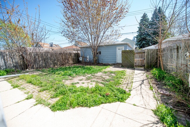 Building Photo - 5051 W Berenice Ave