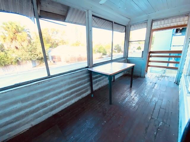 Building Photo - 1960 4th Ave N