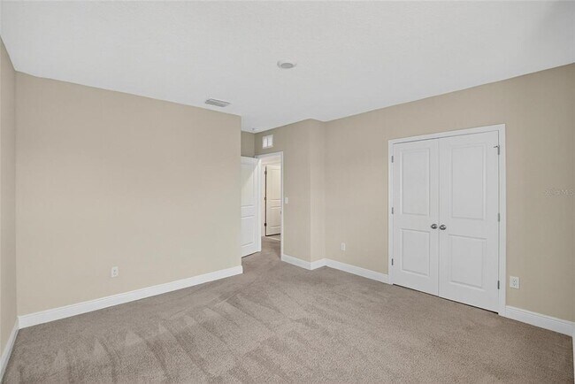 Building Photo - 2546 Warren Acrs Blvd