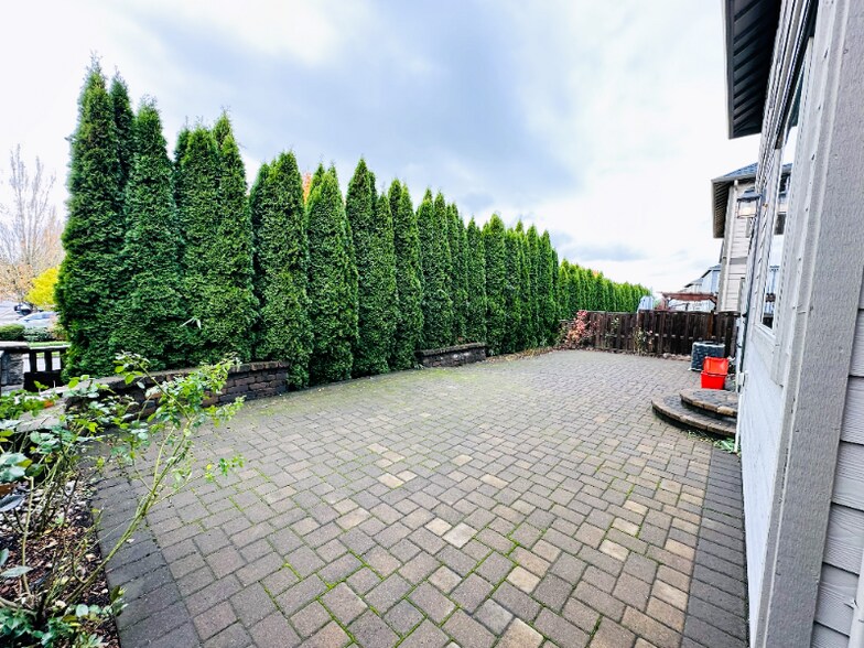 Building Photo - 14660 NW Delia St