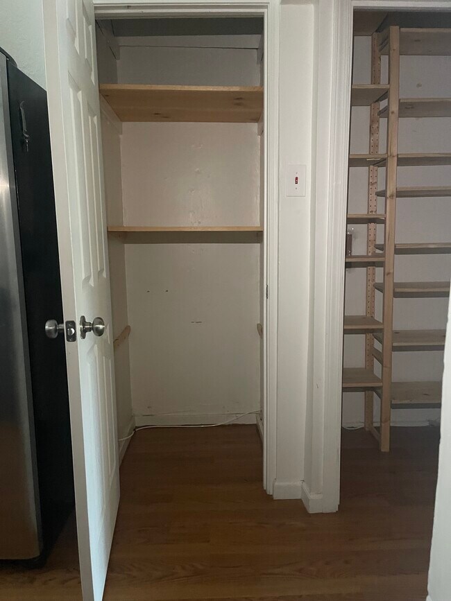 Building Photo - 6644 Gravois Ave