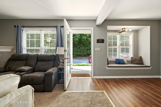 Building Photo - 225 Crescent Hill Pl