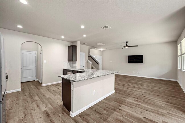 Building Photo - 2256 Raider Dr